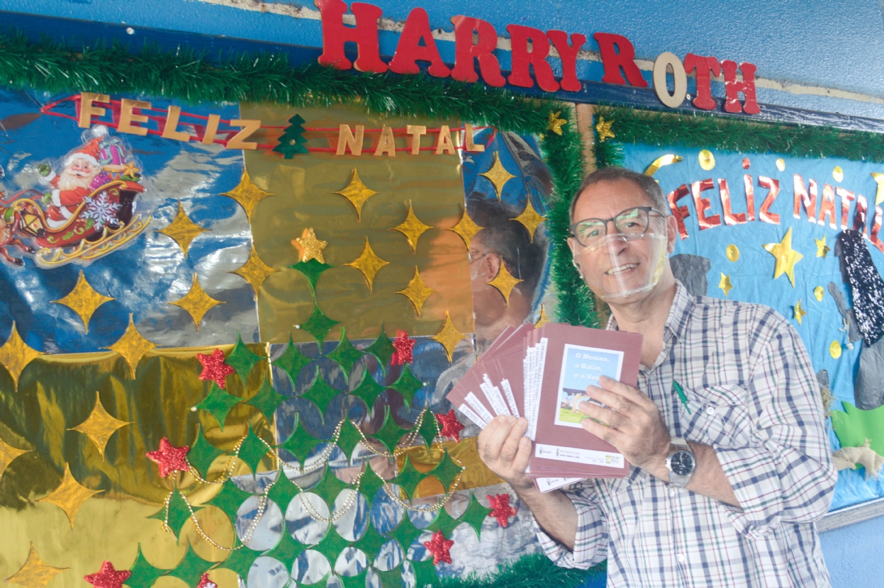 O Menino, o Balão e o Vento